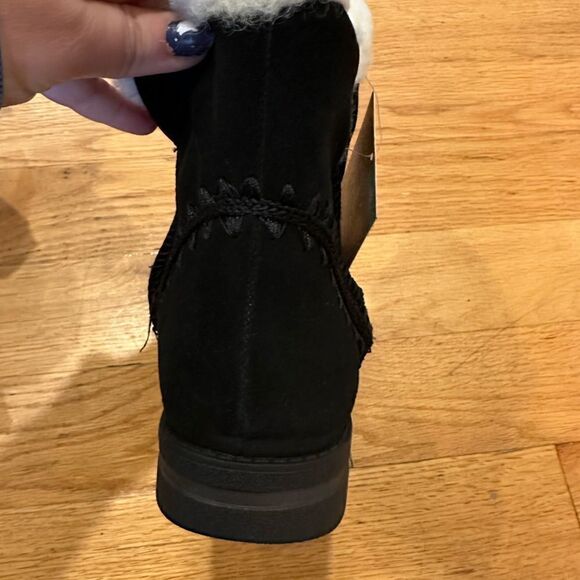 Muk Luks size 7 black winter boots wool blend - Picture 6 of 6